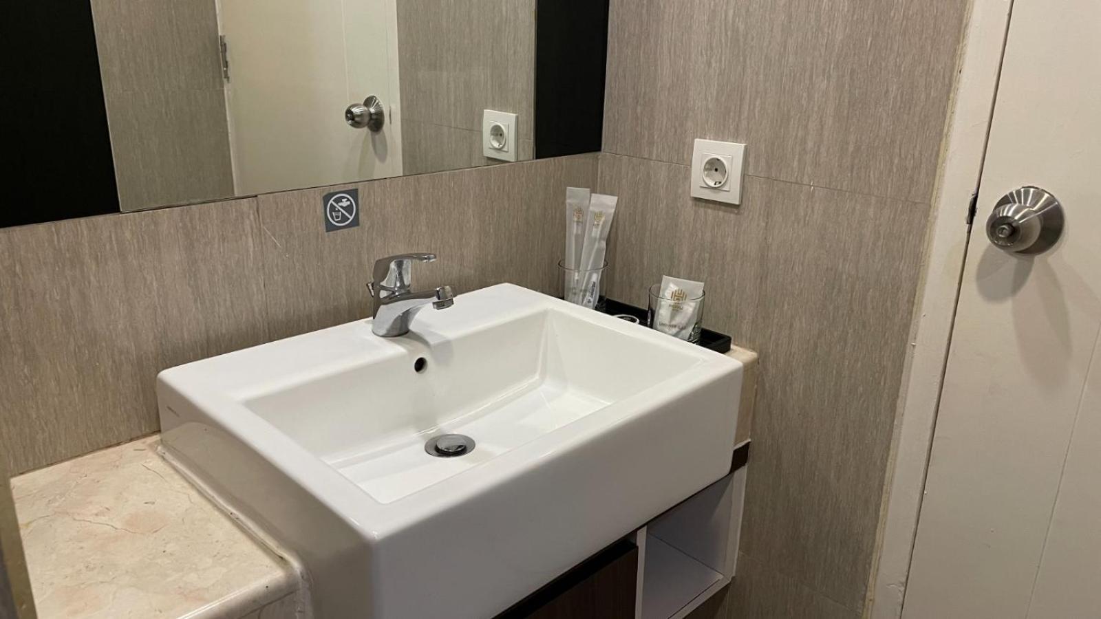 Hotel Horu Mangga Dua Square 3*