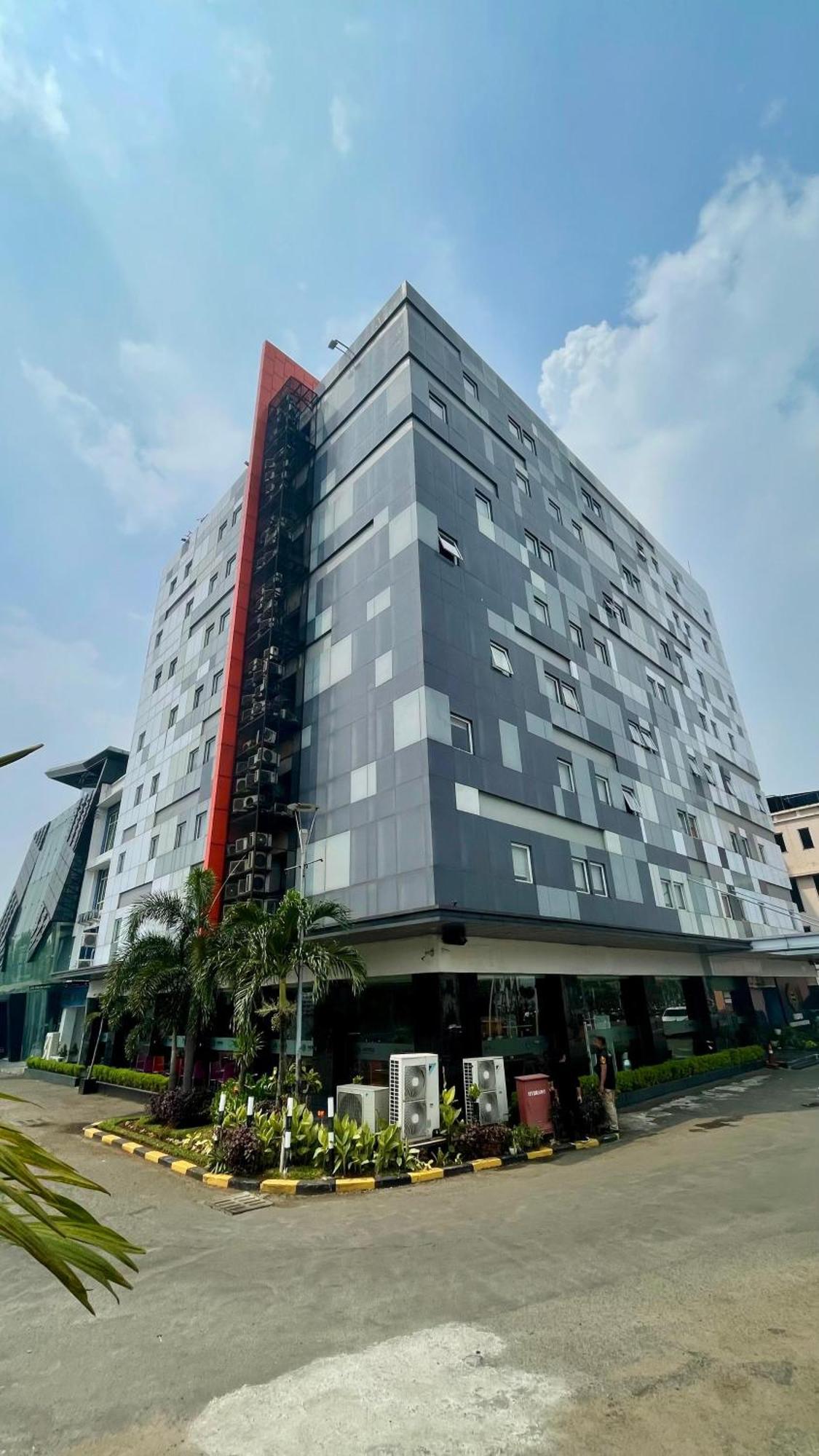 Hotel Horu Mangga Dua Square